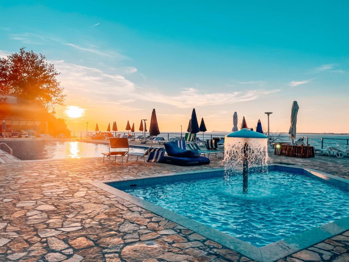 Aqua Holiday Apartments Vlore Exterior photo